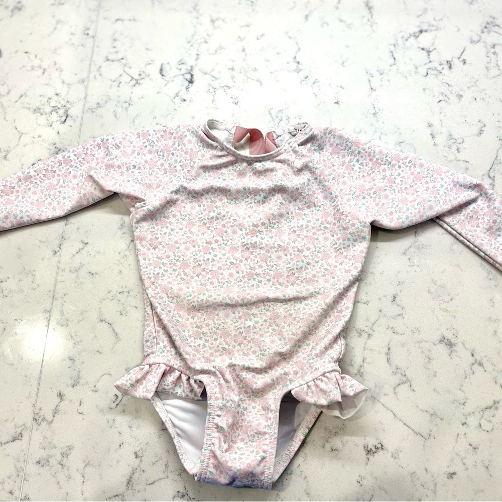 Minnow girls antique floral rashguard one piece size 1